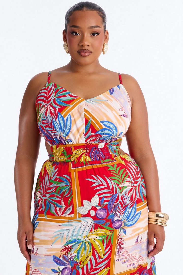 Kauai Backless Maxi Dress - Red/combo