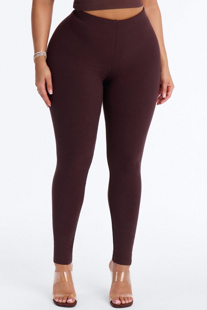 Ultra Ribbed Mid Rise Legging - Chocolate