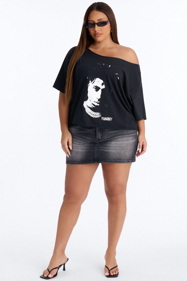Youngboy Off Shoulder Chain Tee - Black