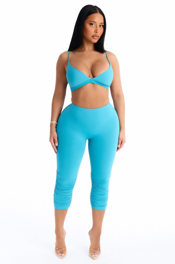 Second Skin Double Lined Ruched Low Rise Capri Legging - Blue