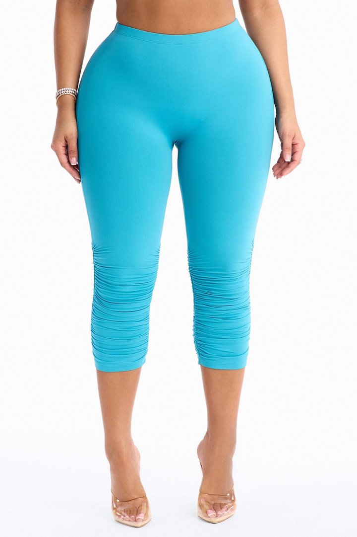 Second Skin Double Lined Ruched Low Rise Capri Legging - Blue