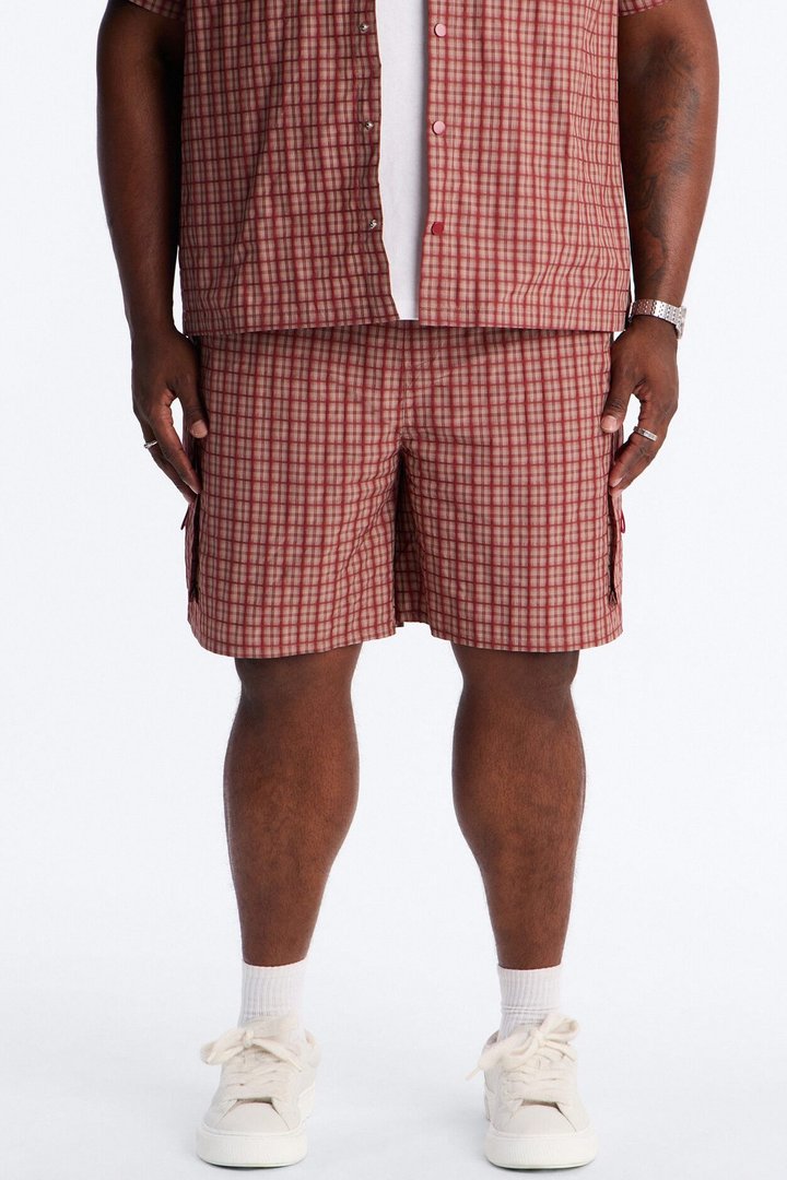 Relaxed Ryder Plaid Short - Red/combo