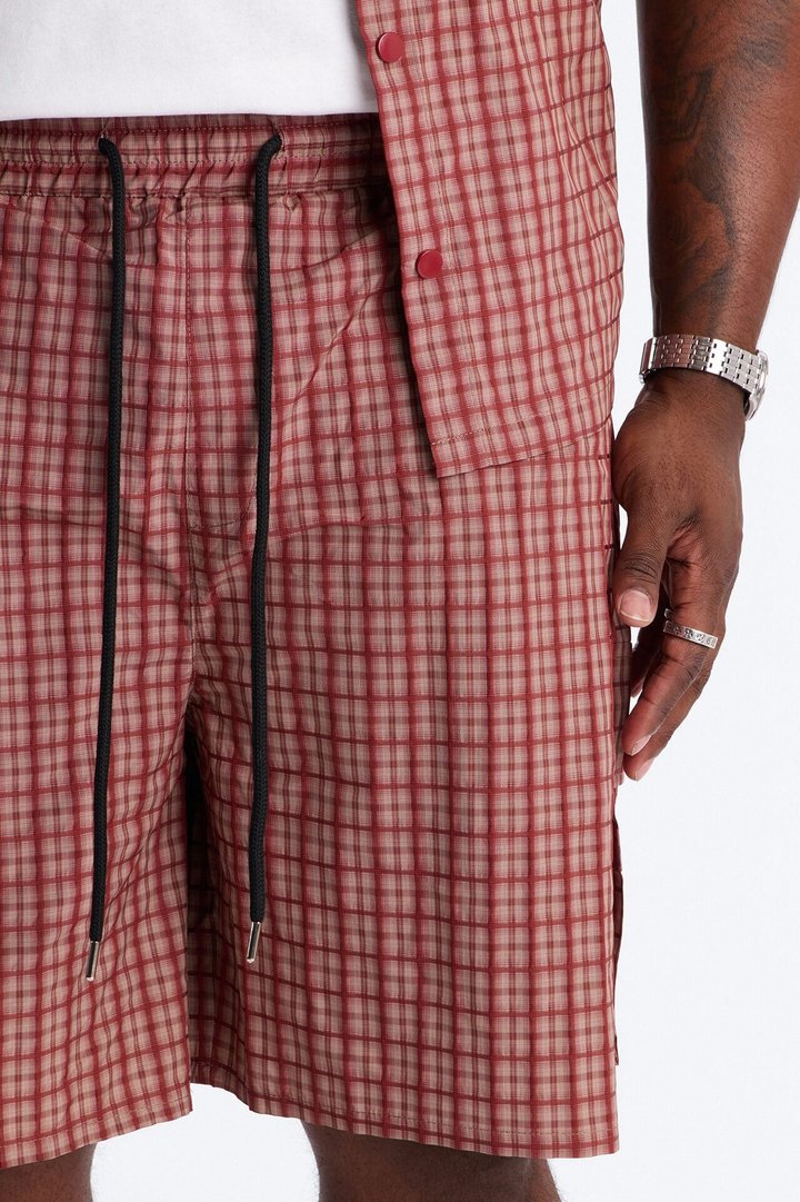 Relaxed Ryder Plaid Short - Red/combo