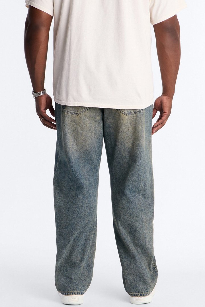 Straight Dark Wave Jeans - Medium Blue Wash