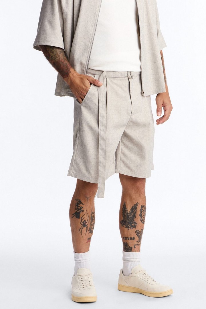 Maison Tailored Belt Short - Khaki