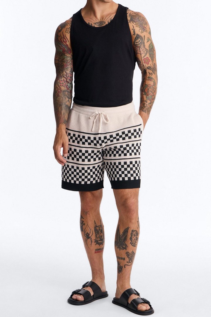 Relaxed Knitted Pawn Checker Short - Black/combo