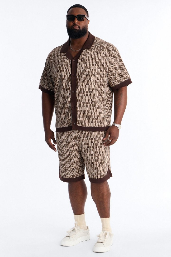 Relaxed Geometric Jewel Jacquard Short - Brown
