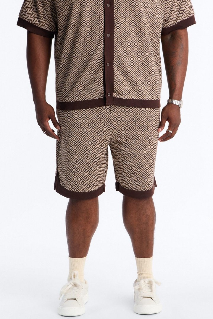 Relaxed Geometric Jewel Jacquard Short - Brown