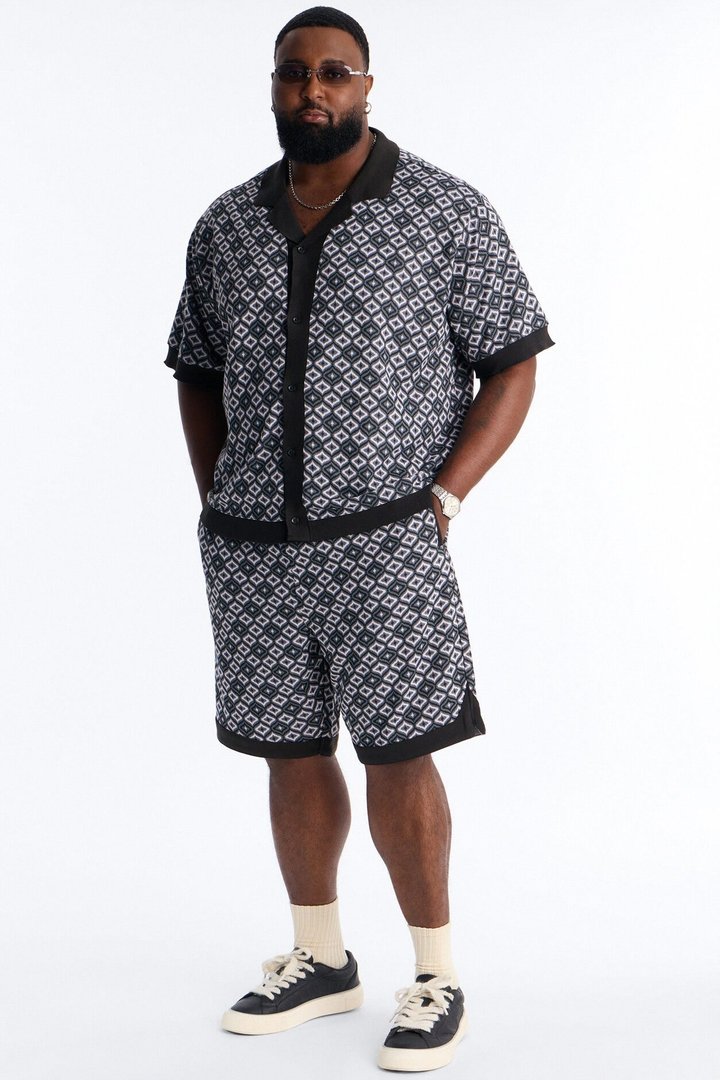 Relaxed Geometric Jewel Jacquard Short - Grey