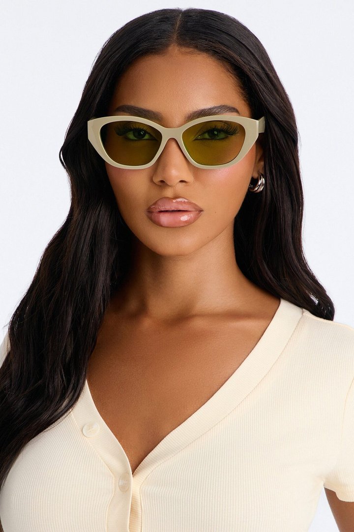Tipsy Look Sunglasses - Grey/combo