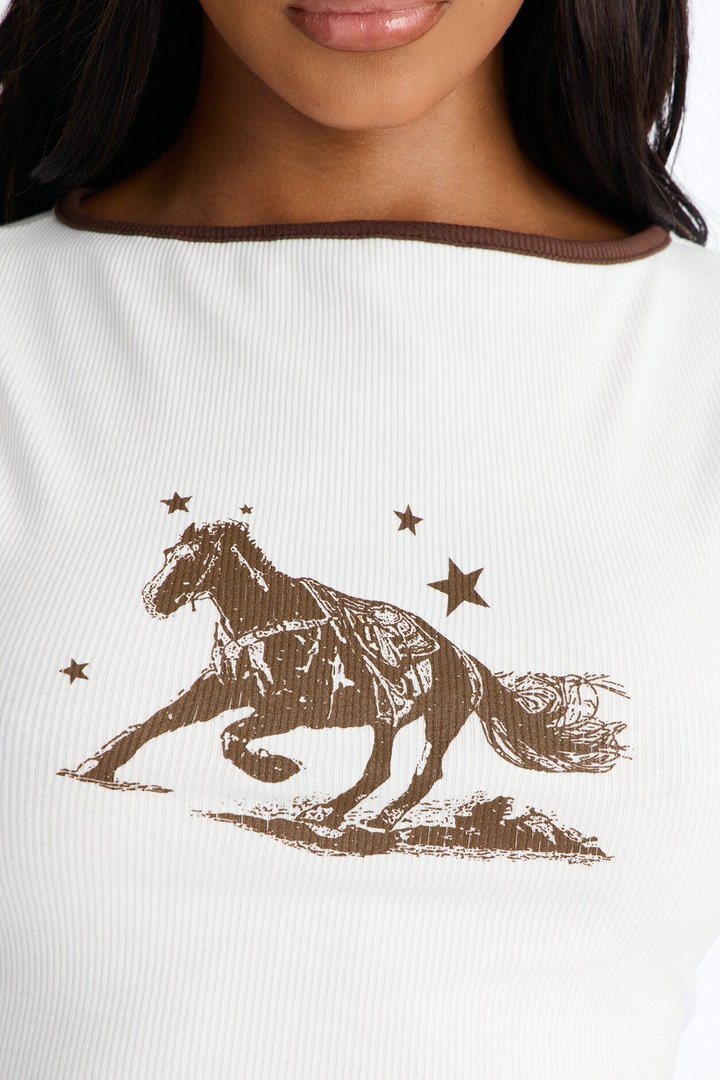 Free Spirit Horse Boat Neck Top - White/combo