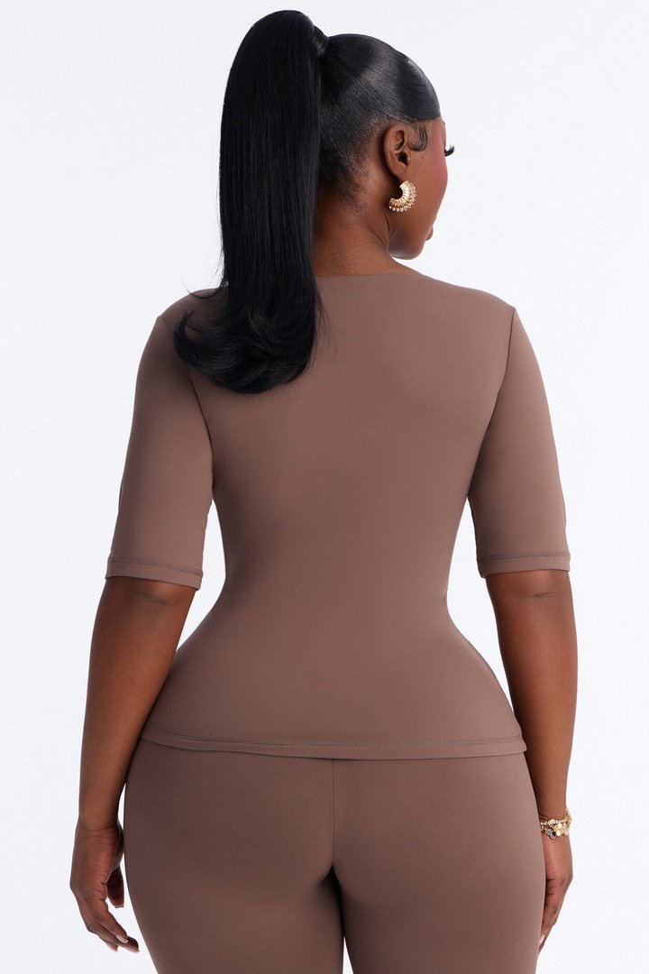 Second Skin Deep U Neck Elbow Sleeve Top - Brown