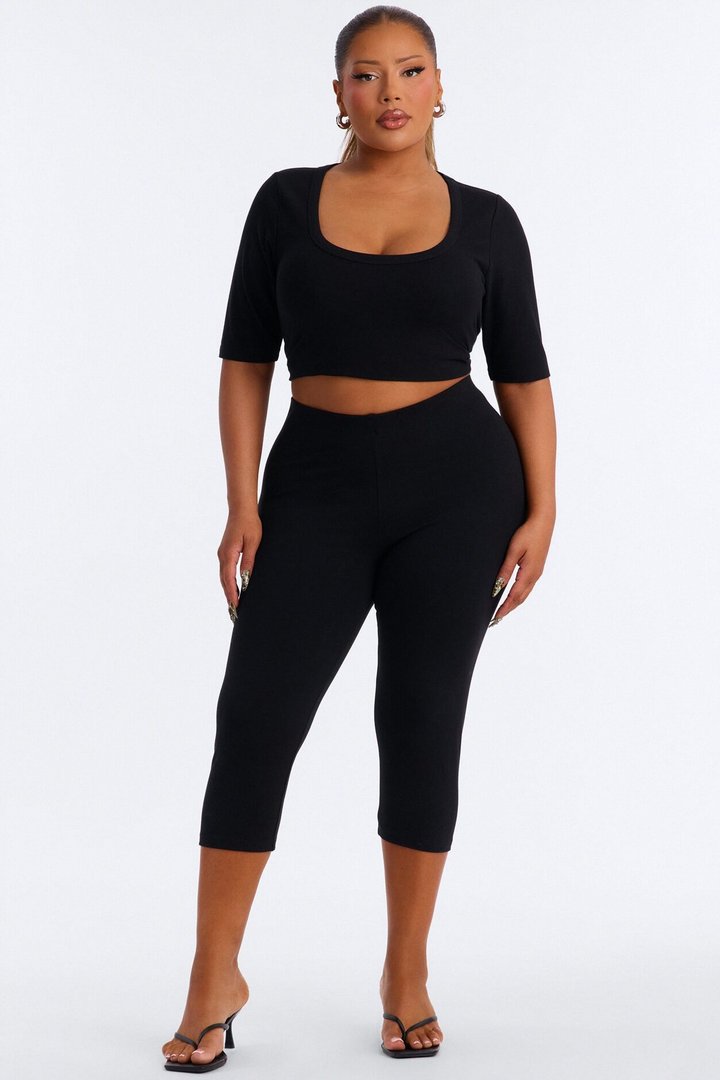Quinn Low Rise Capri Legging - Black