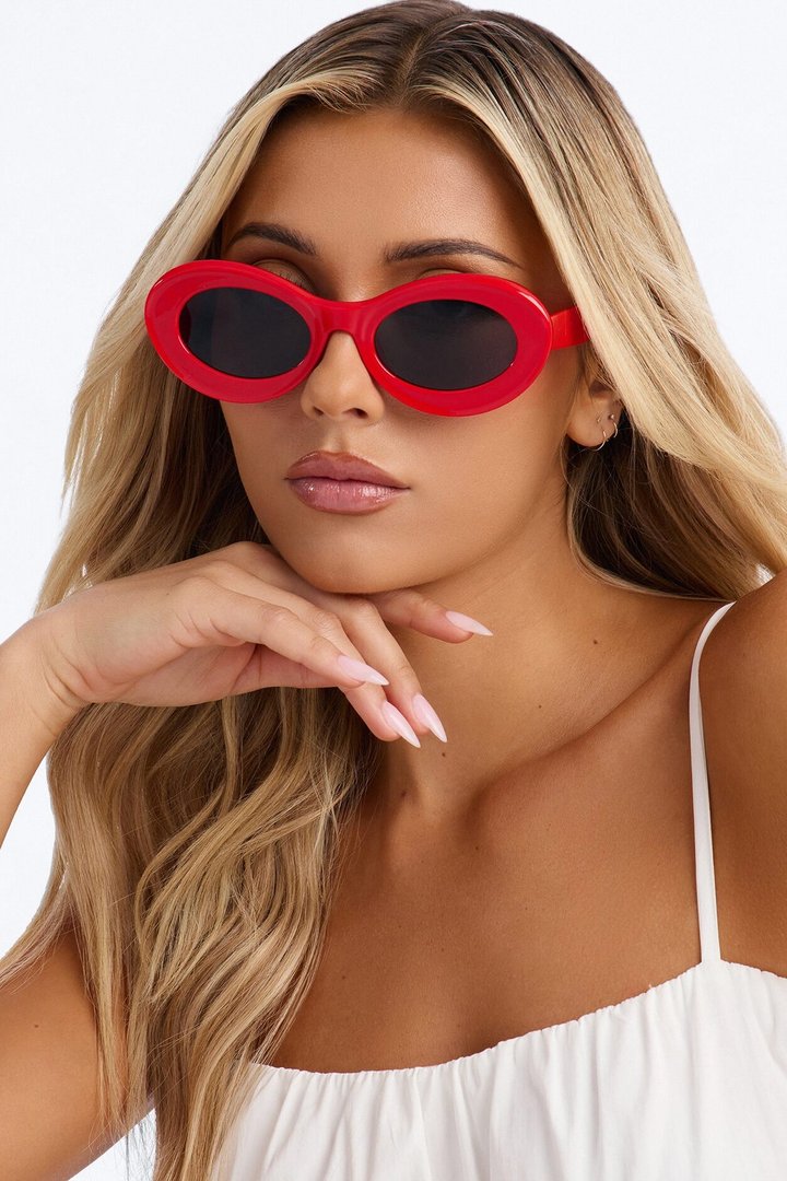 Reading The Room Sunglasses - Red