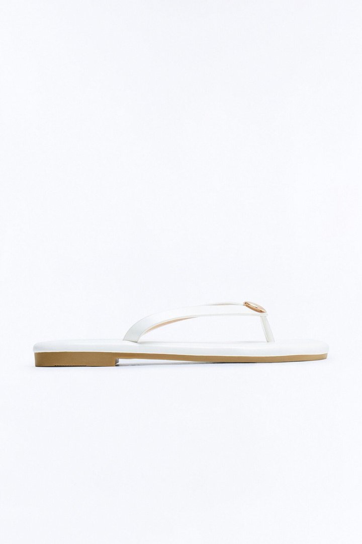 Kellen Hardware Flip Flops - White