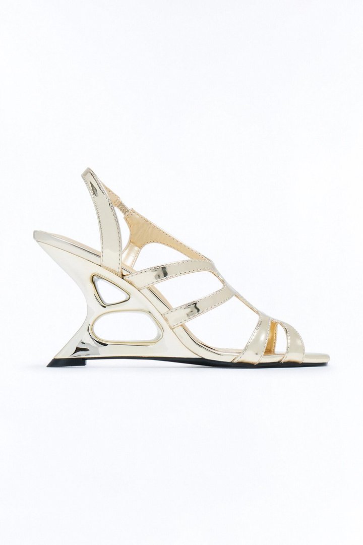 Kadian Novelty Slingback Wedges - Gold