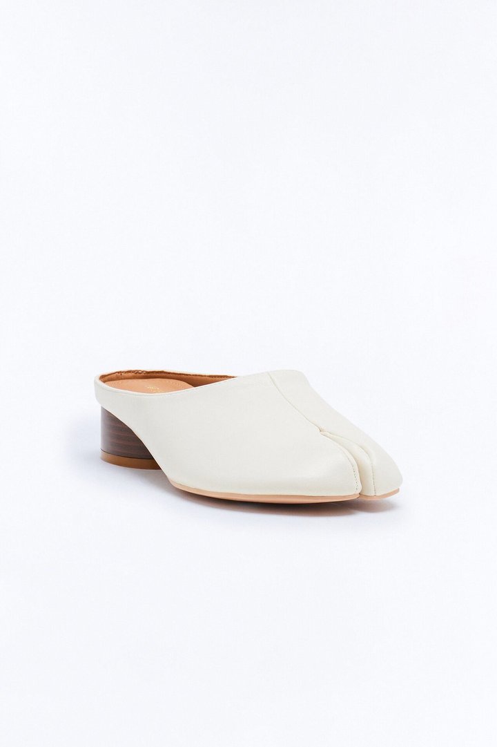 Nevya Tabi Clogs - Ivory