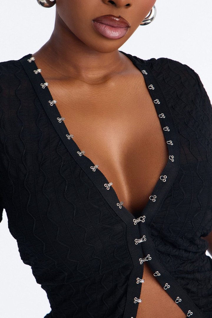 Dark Dream Short Sleeve Flyaway Top - Black