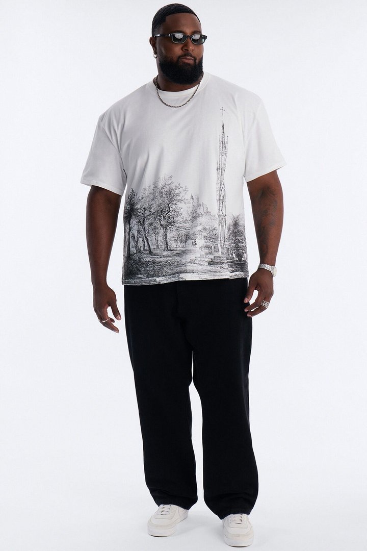 Hero's Expedition Oversized Short Sleeve Tee - White
