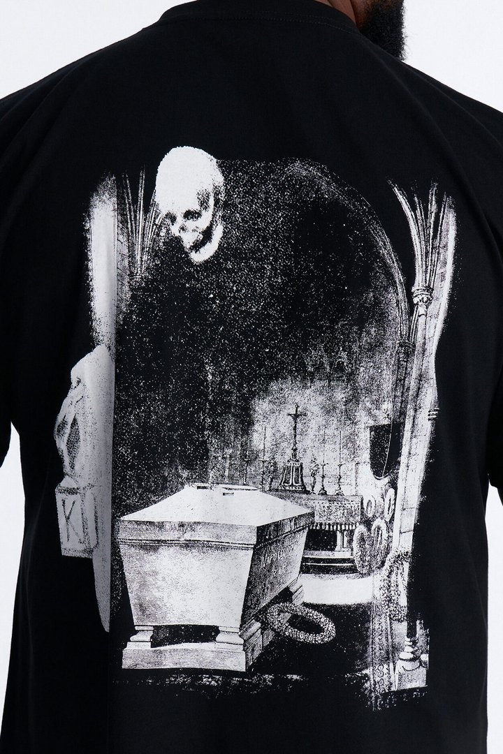 Looming Death Oversized Short Sleeve Tee - Black