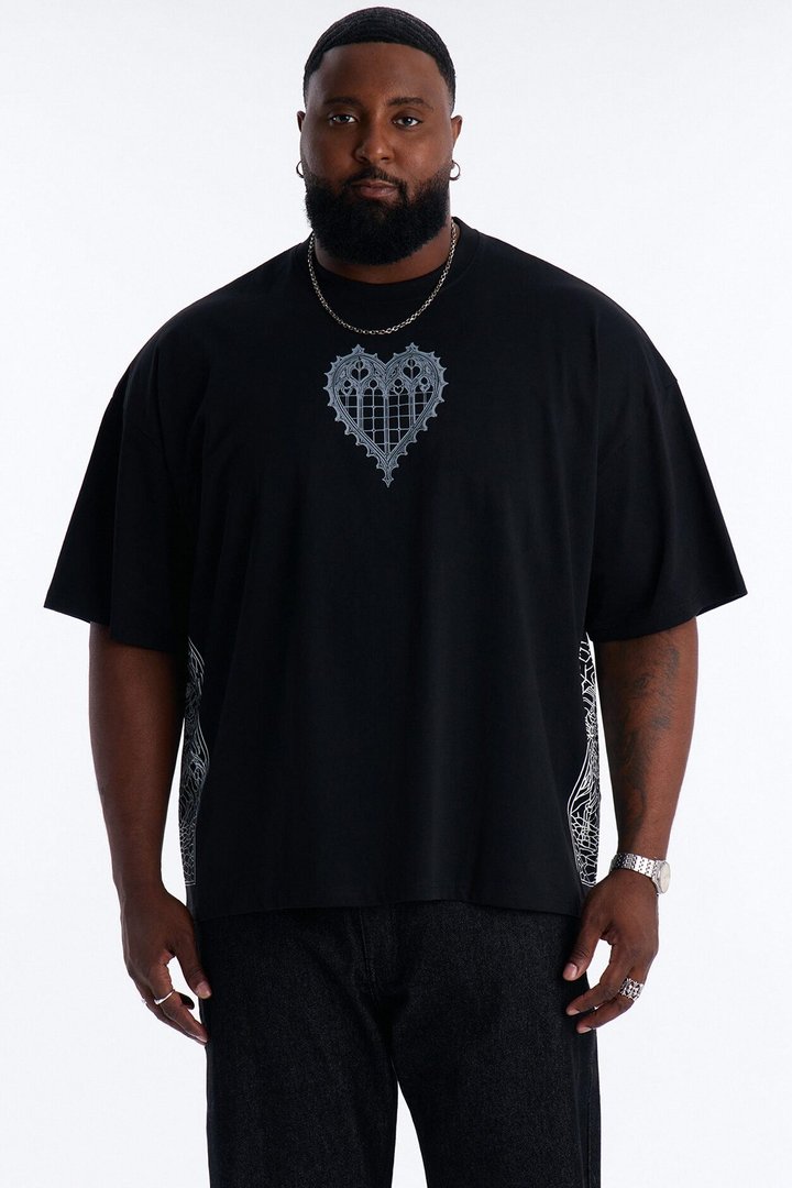 Love Conquers All Oversized Short Sleeve Tee - Black