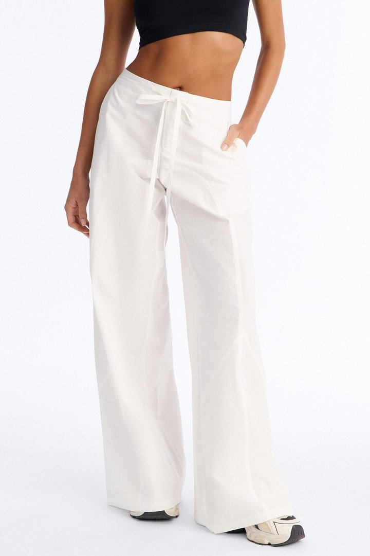 Maggie Low Rise Cotton Wide Leg Pant - White