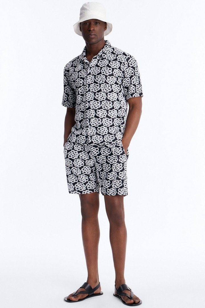 Snow Leopard Drift Relaxed Short - Black/White