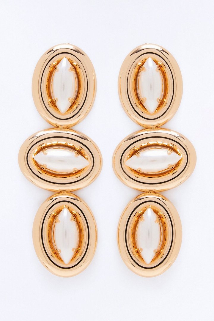 Subtle Luxe Pearl Linear Earrings - Gold