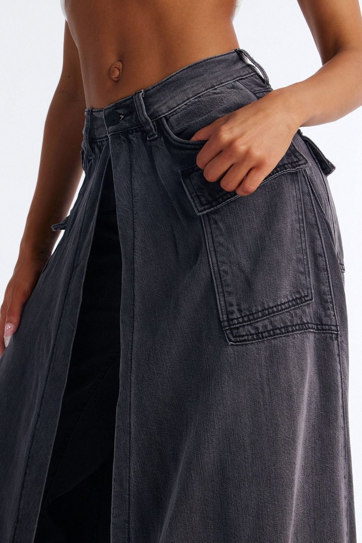 Lost It Cargo Overlay Straight Leg Jeans - Black Wash