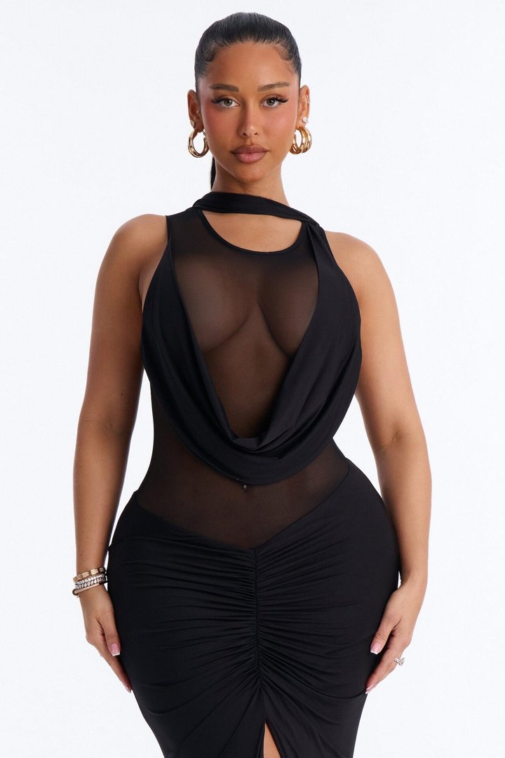 Fairytale Hottie Maxi Dress - Black