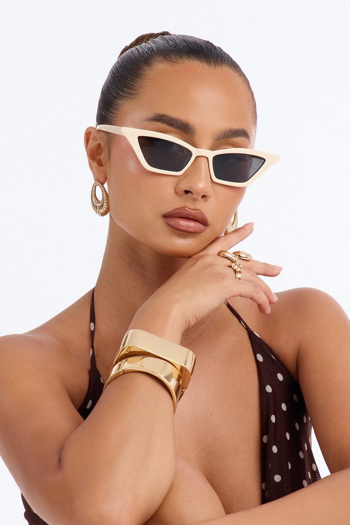 Outsmarting You Sunglasses - Ivory