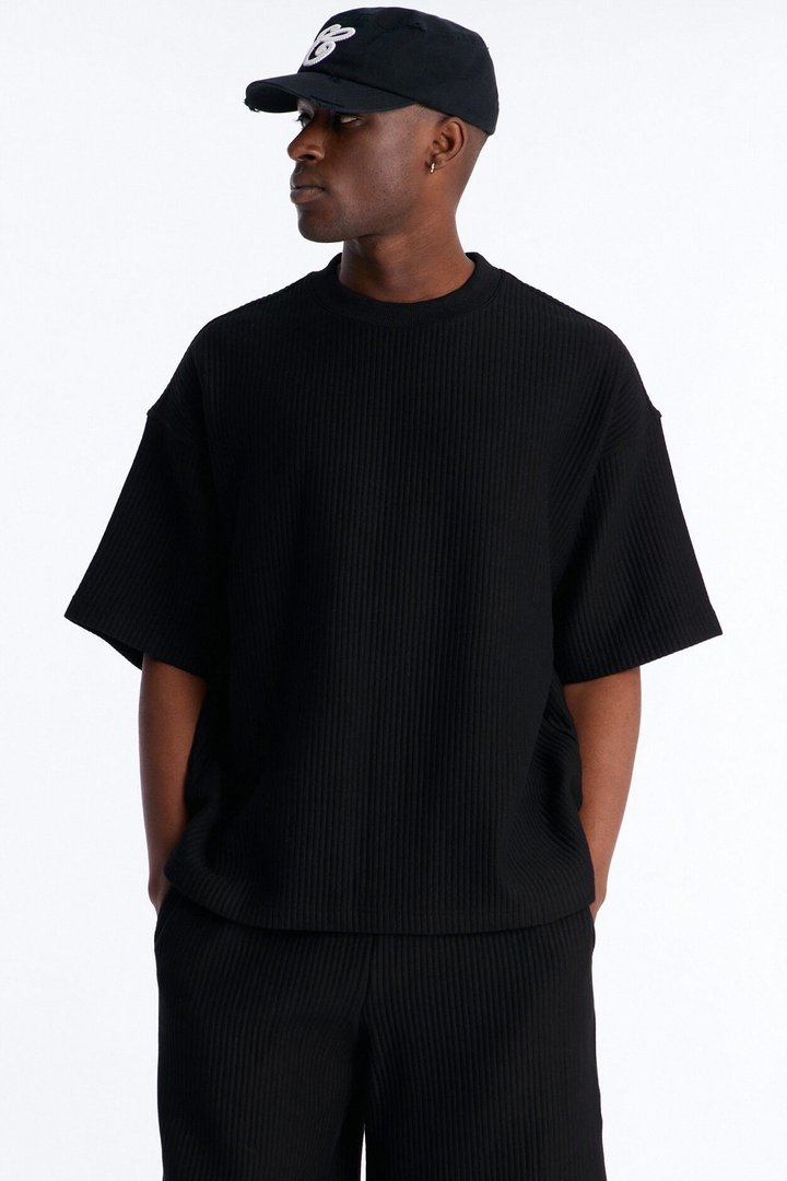 Textured Oversized Short Sleeve Fleece Tee - Black
