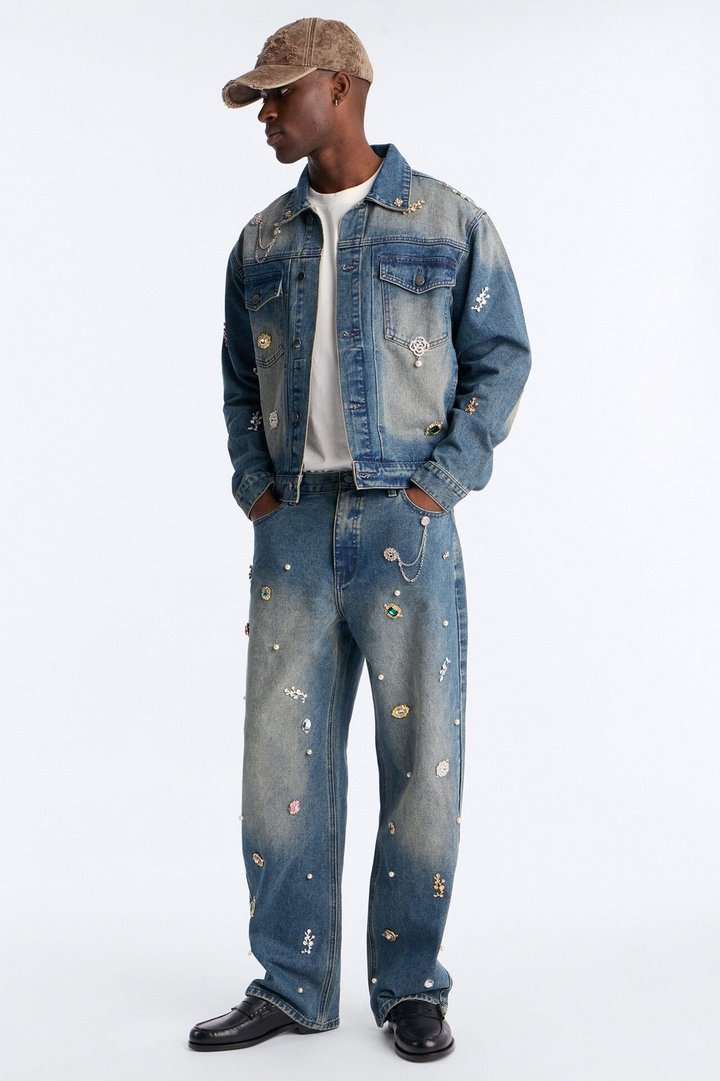 Atelier Brooch Pin Denim Trucker Jacket - Vintage Blue Wash