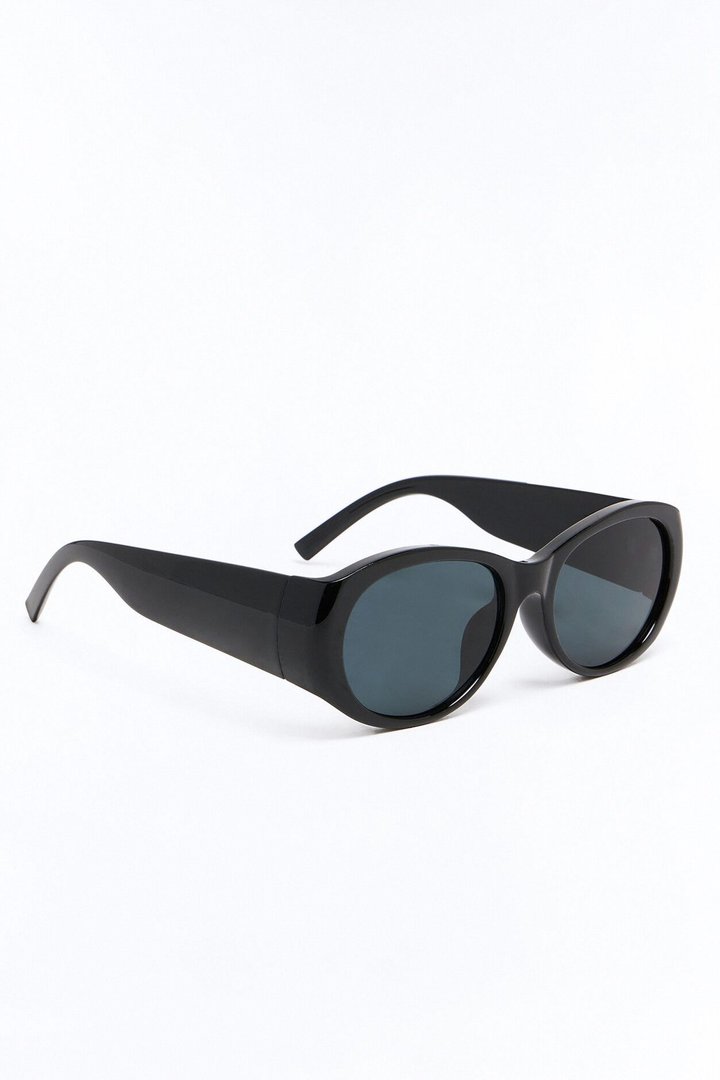 Worldly View Sunglasses - Black