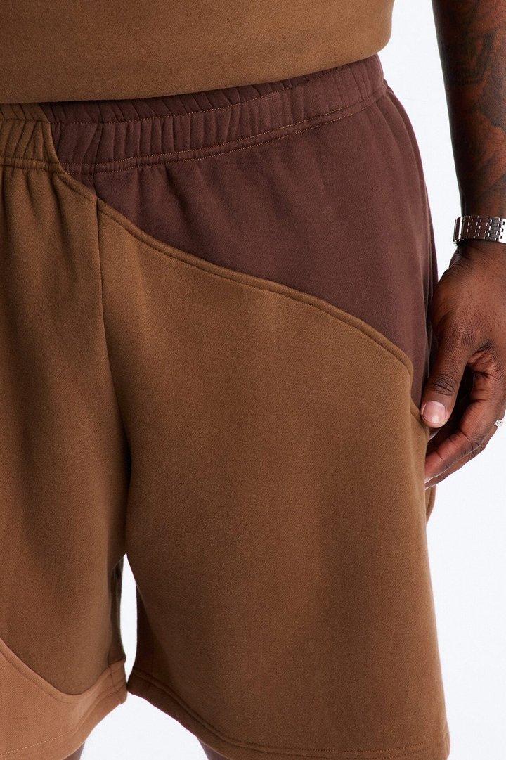 Neapolitan Paneled Relaxed Sweatshort - Brown/combo