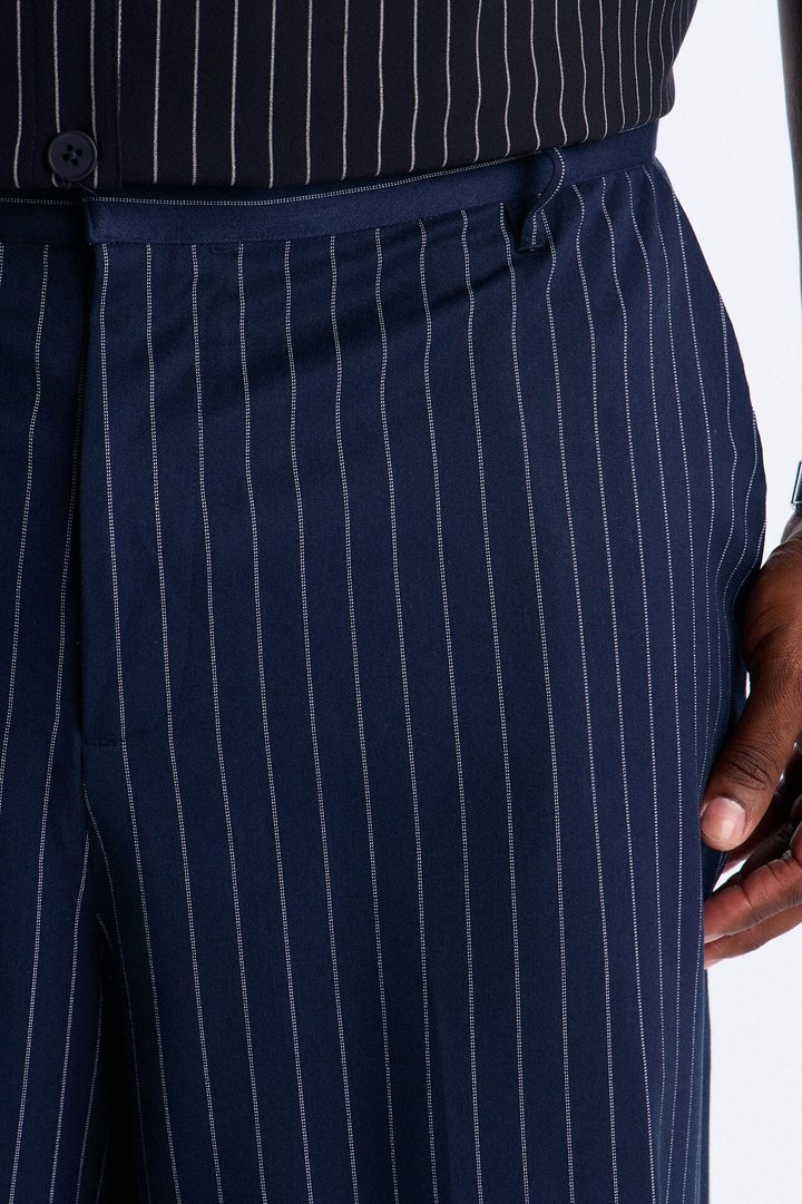 Baggy Striped Trouser Short - Navy