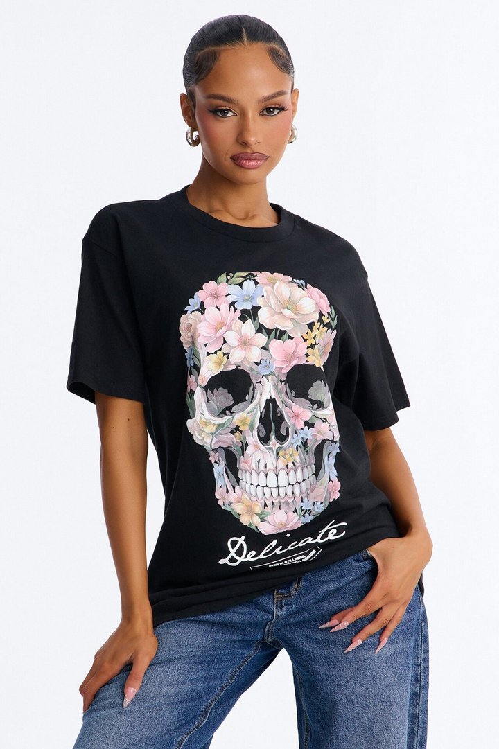 Delicate Flower Skull Tee - Black