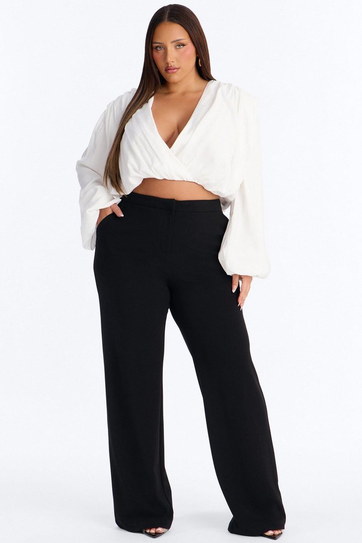 Tonight's Aesthetic Ruched Blouse - White