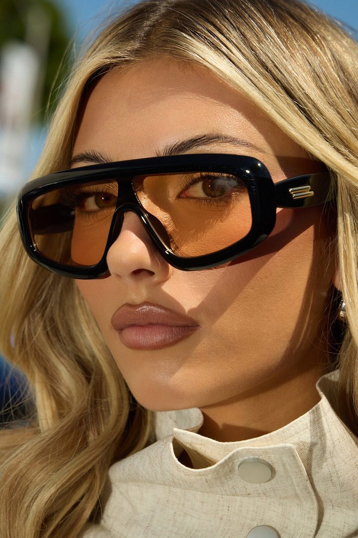 Up To Me Sunglasses - Black/combo