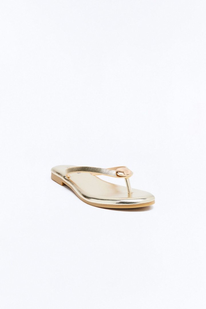 Kellen Hardware Flip Flops - Gold