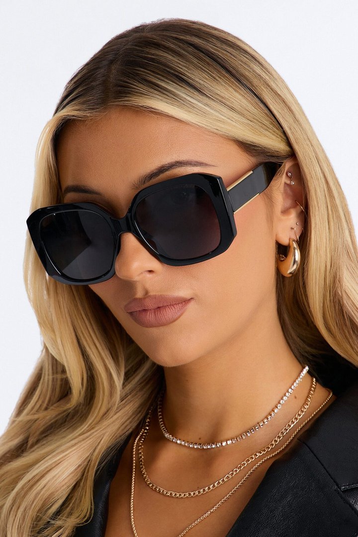Miss Marisa Sunglasses - Black
