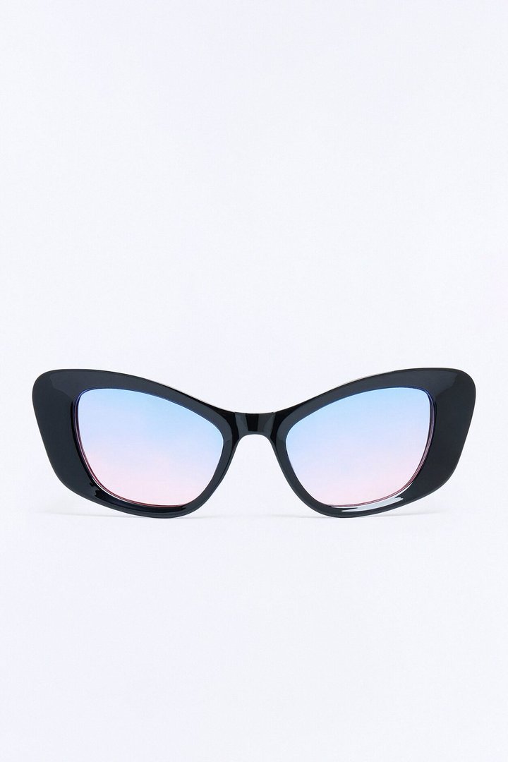 A Bit Extreme Sunglasses - Black/combo