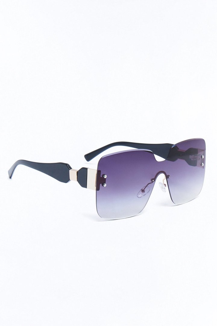 It's A Shore Thing Sunglasses - Black