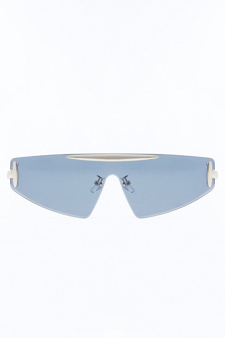 Between The Mirage Shield Sunglasses - Silver/Black