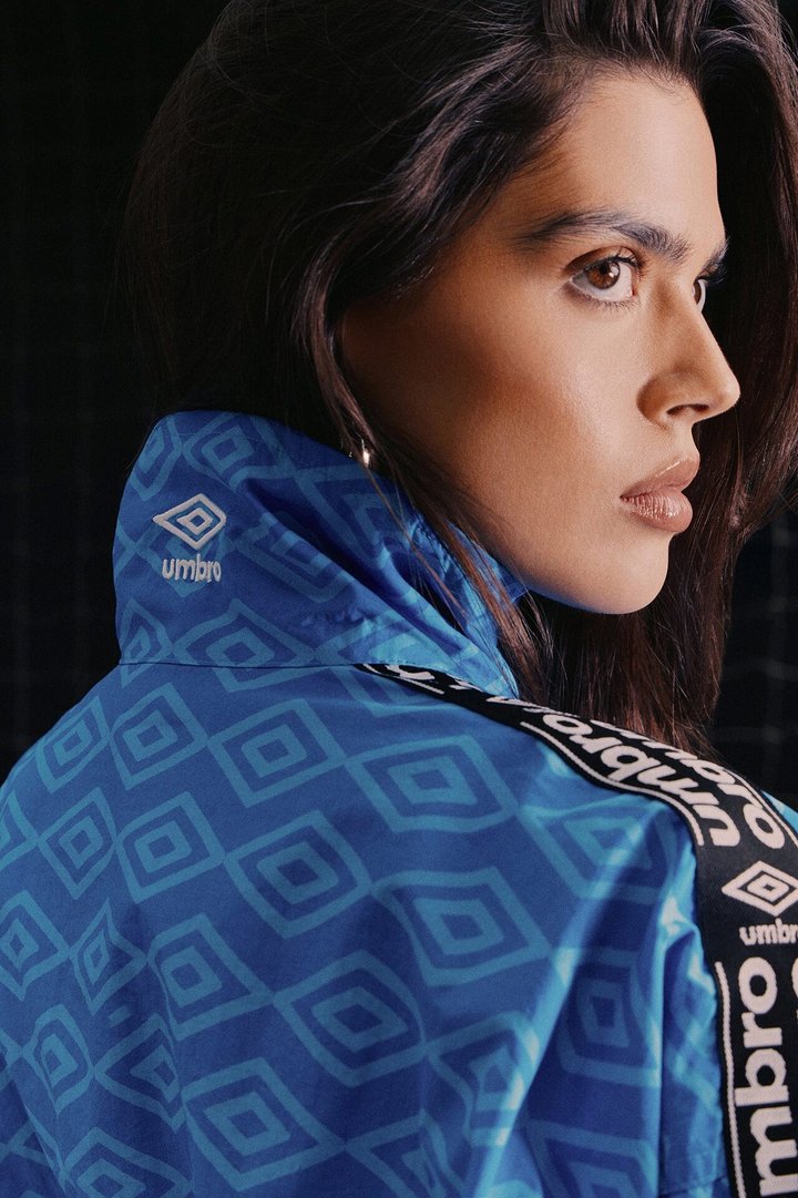 Umbro Windbreaker Rib Waist Zip Up Jacket - Blue/Black