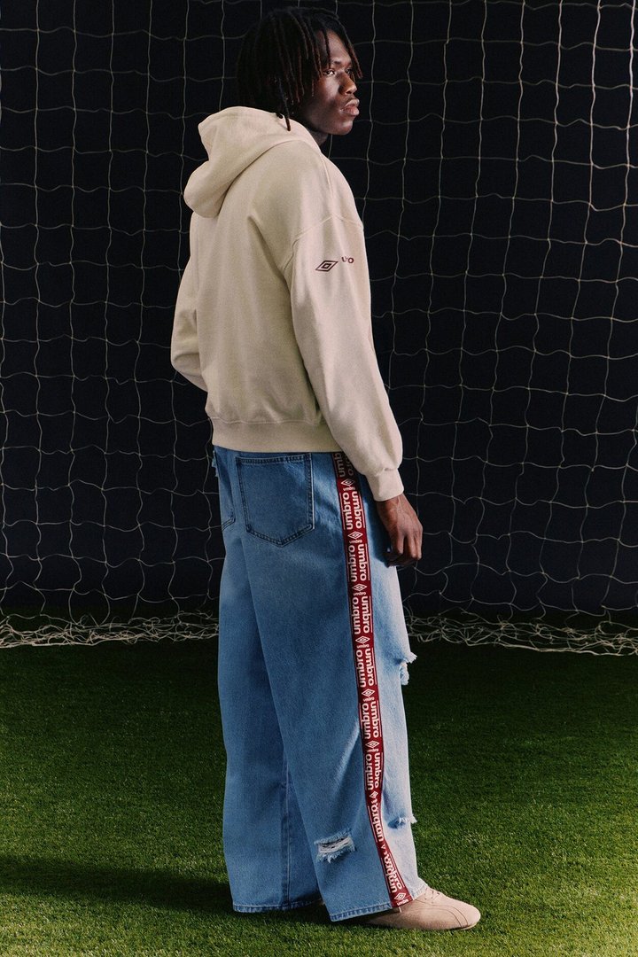 Umbro Distressed Baggy Jean - Light Blue Wash