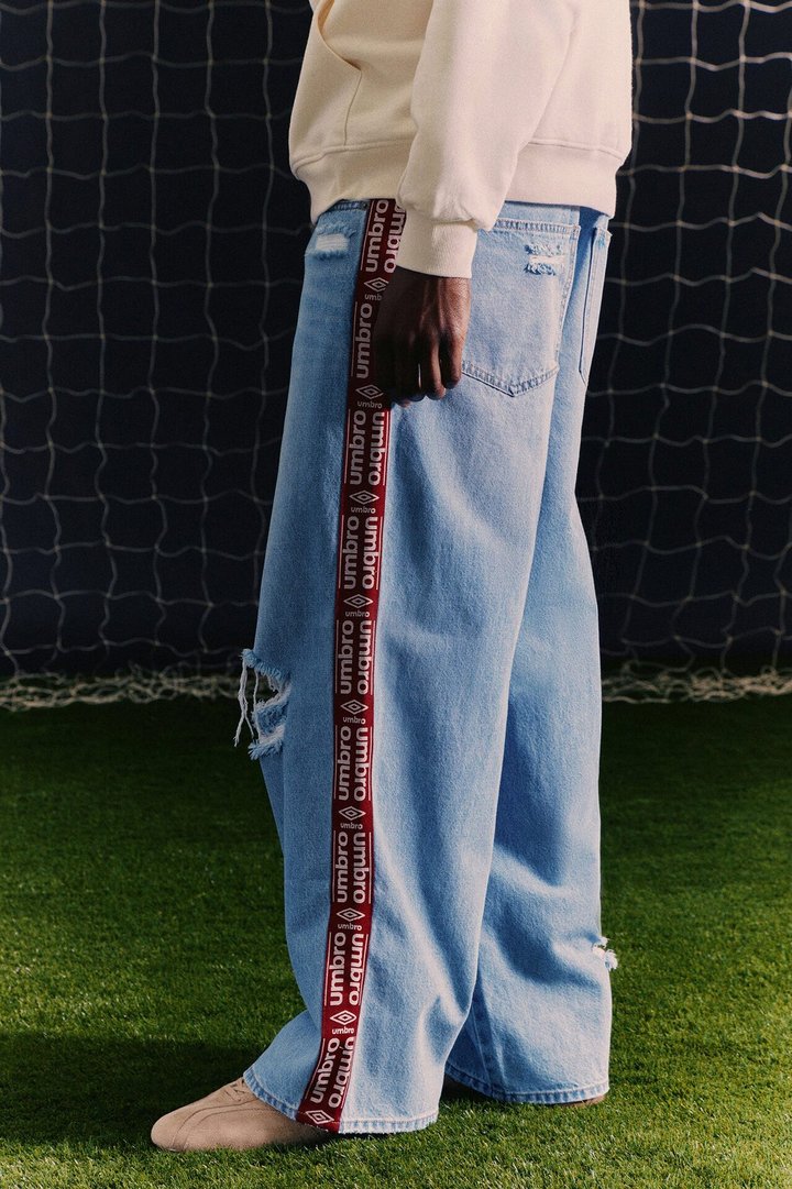 Umbro Distressed Baggy Jean - Light Blue Wash