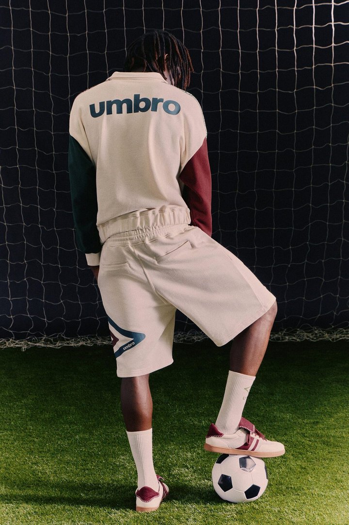 Umbro Logo Sweatshort - Cream/combo