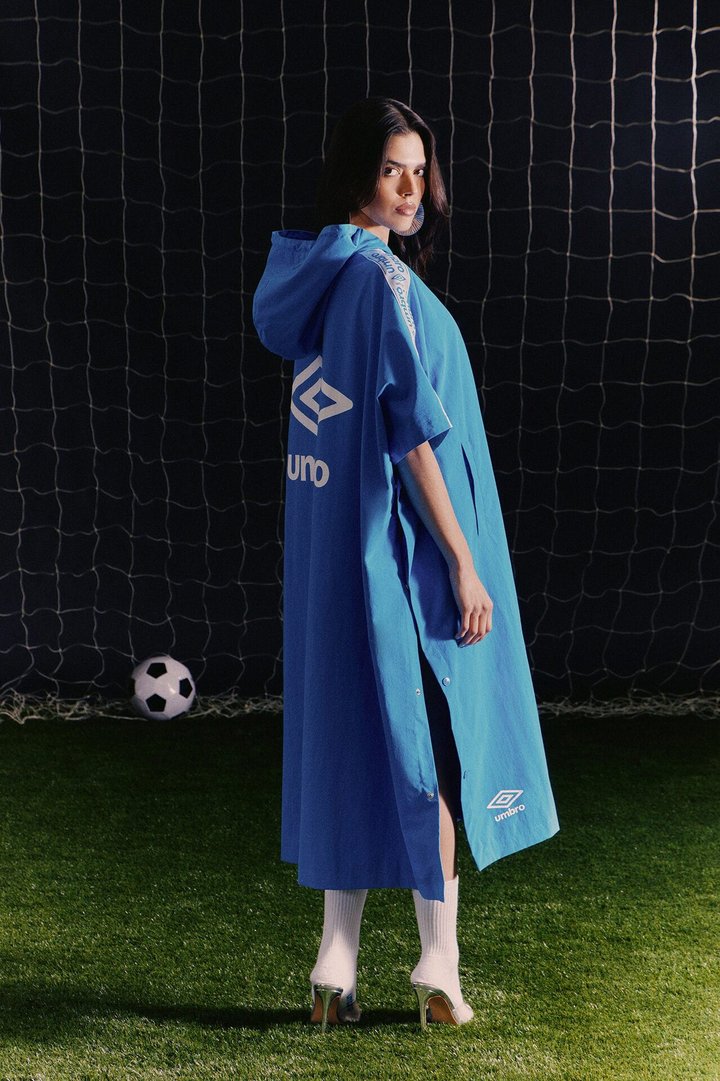 Umbro Oversized Nylon Jacket - Blue