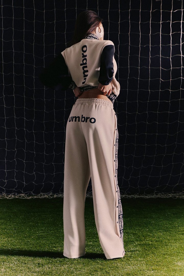 Umbro Mock Neck Scuba Zip Up Jacket - Cream/combo